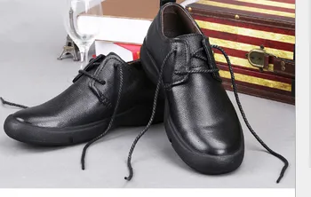 Лятото 2 нови мъжки обувки корейската версия на тренда 9 мъжки ежедневни обувки Q3N172