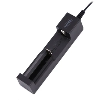 Универсално USB Зарядно устройство с 4 отделения Smart Charger за Акумулаторни батерии 18650 21700 22650 16340 и други батерии